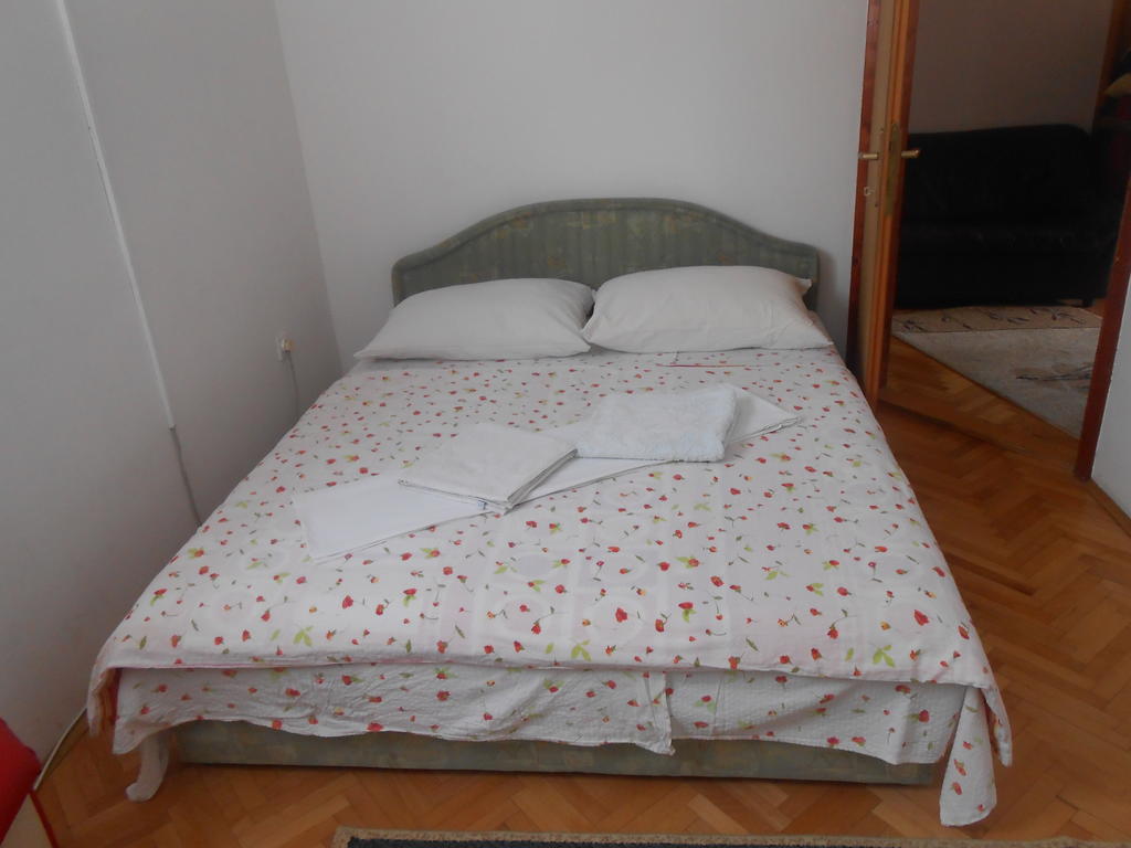 Apartments & Hostel Zdrava Hrana Mostar Chambre photo