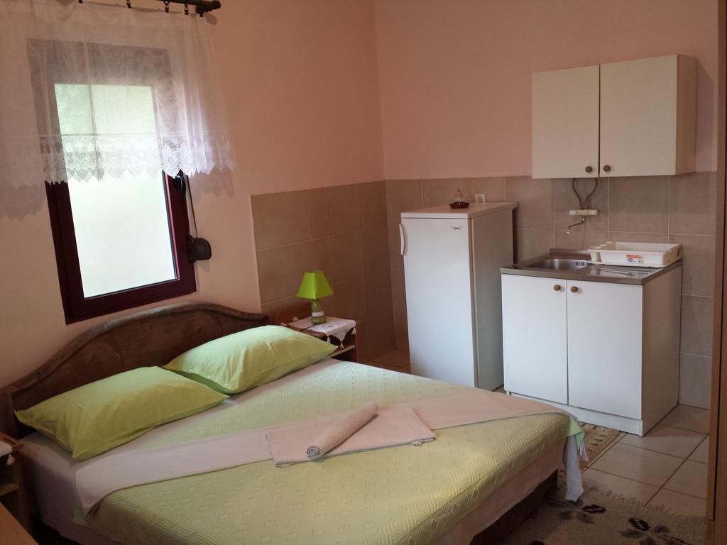 Apartments & Hostel Zdrava Hrana Mostar Chambre photo