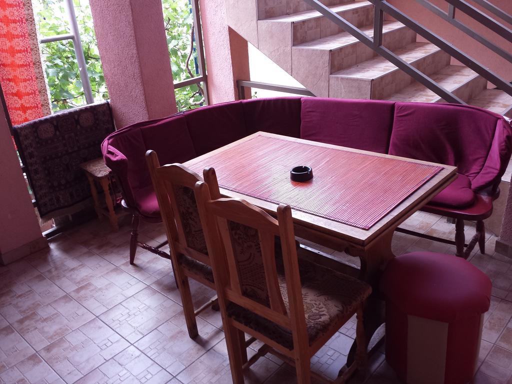 Apartments & Hostel Zdrava Hrana Mostar Extérieur photo