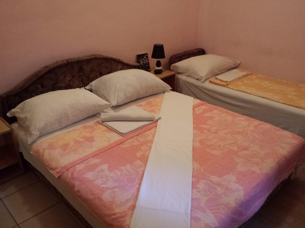 Apartments & Hostel Zdrava Hrana Mostar Chambre photo